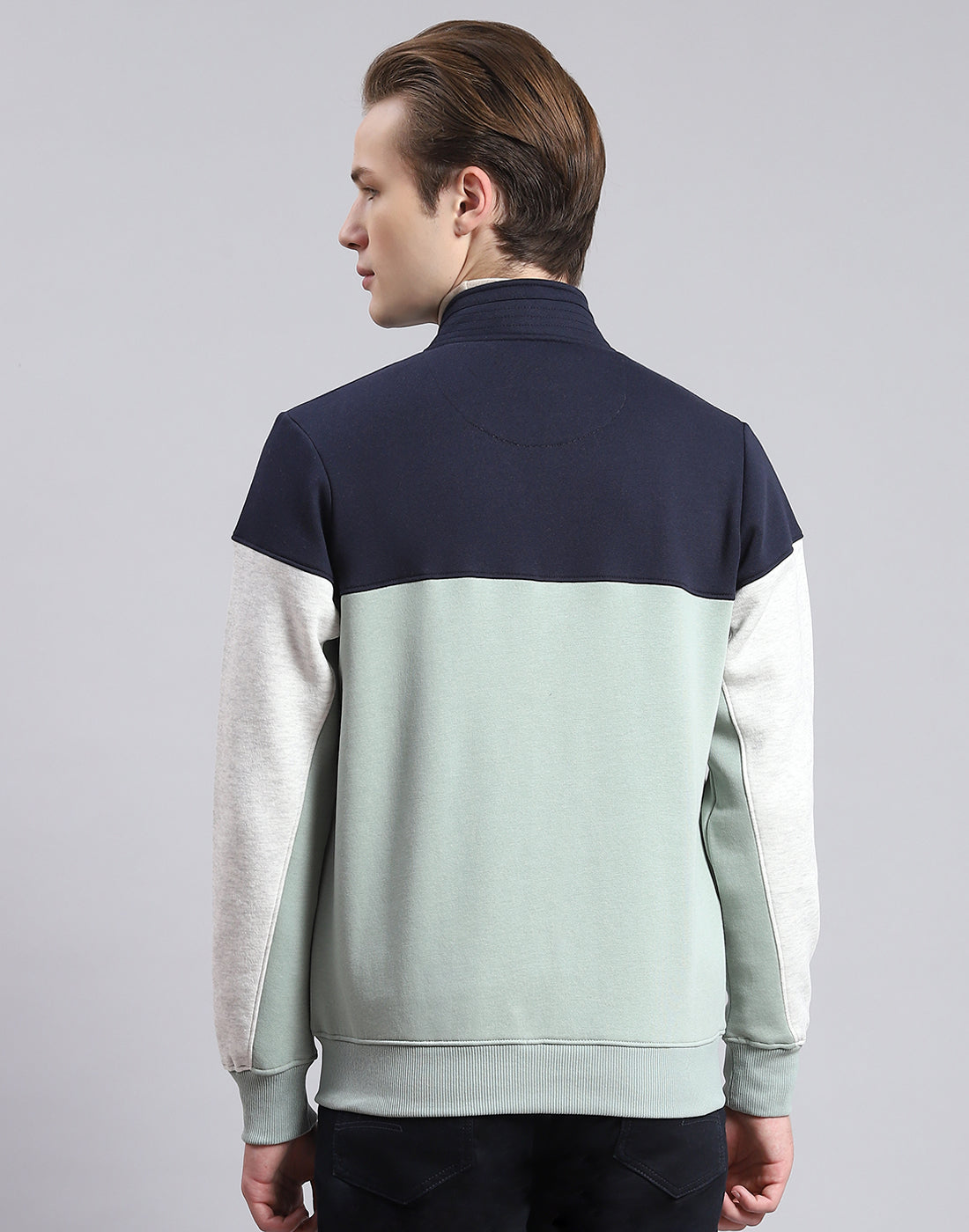 Men Green Solid Stand Collar Full Sleeve Sweatshirt