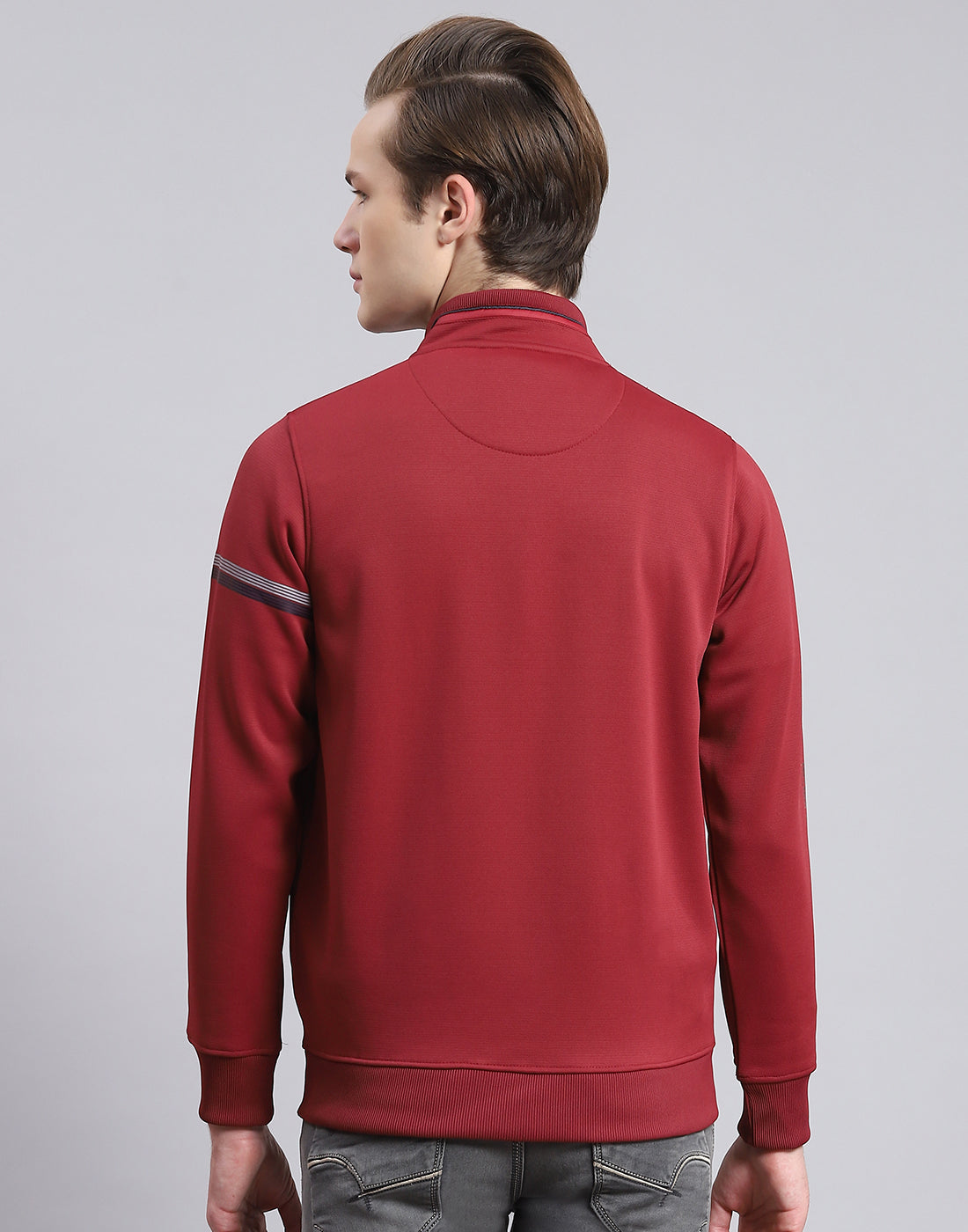 Men Maroon Solid Stand Collar Full Sleeve Sweatshirt