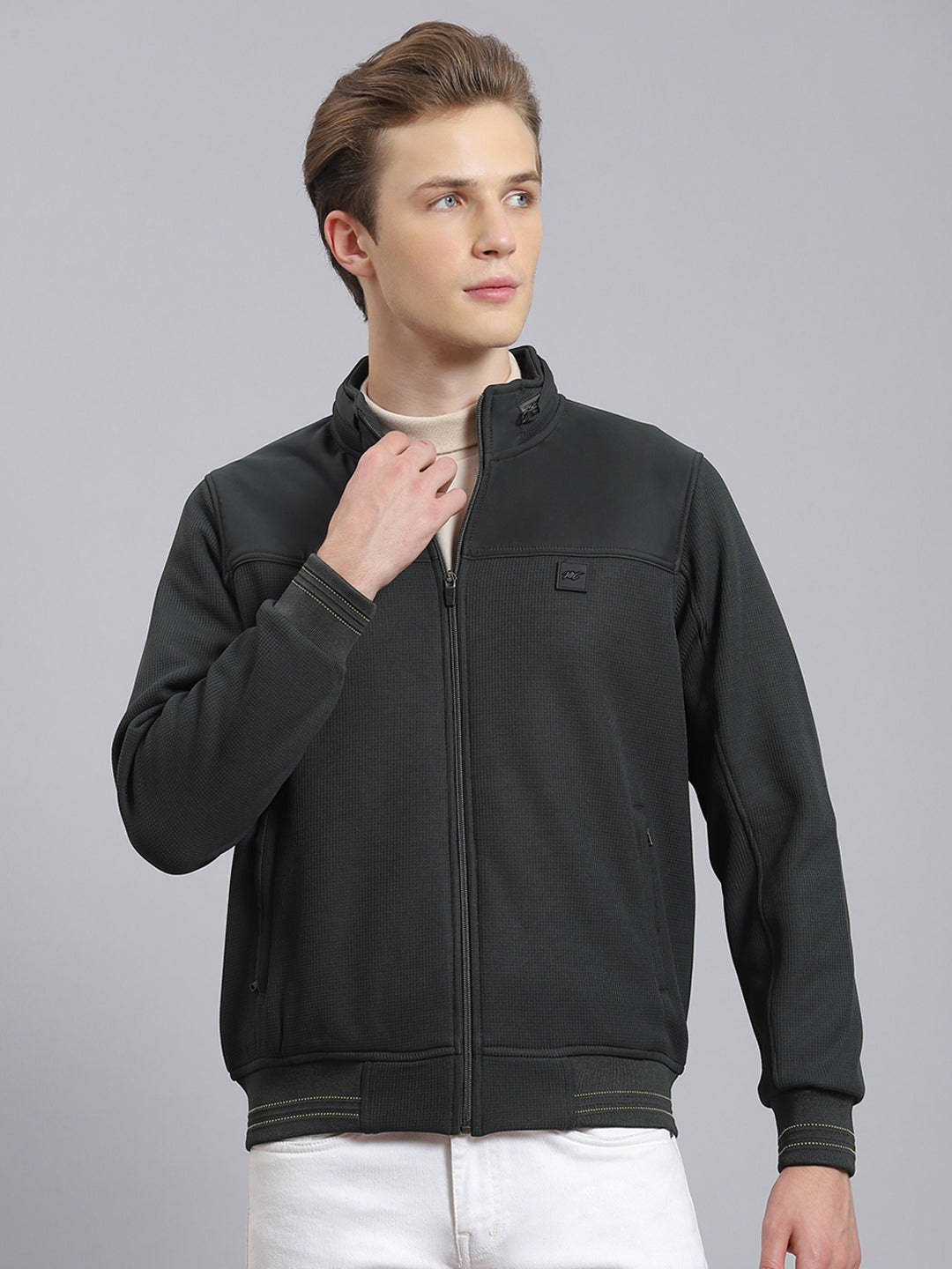 Men Olive Solid Stand Collar Full Sleeve Sweatshirt