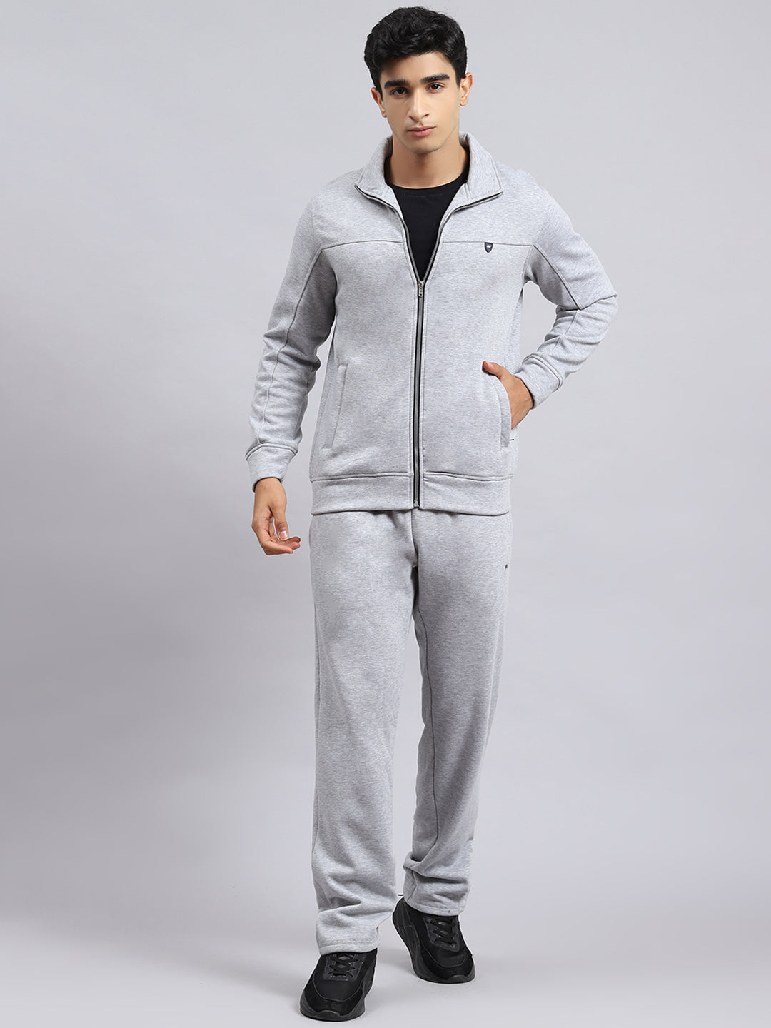 Monte carlo track store suit for man