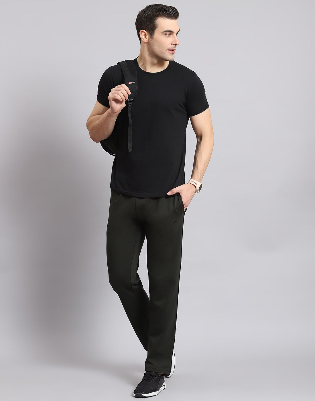 Men Olive Solid Regular Fit Winter Lower