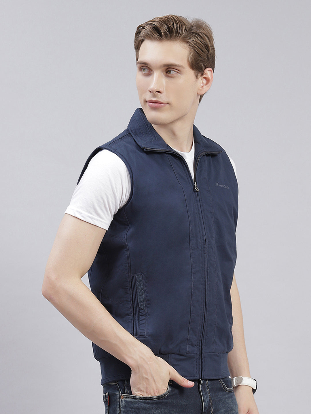 Men Navy Blue Solid Collar Sleeveless Jackets