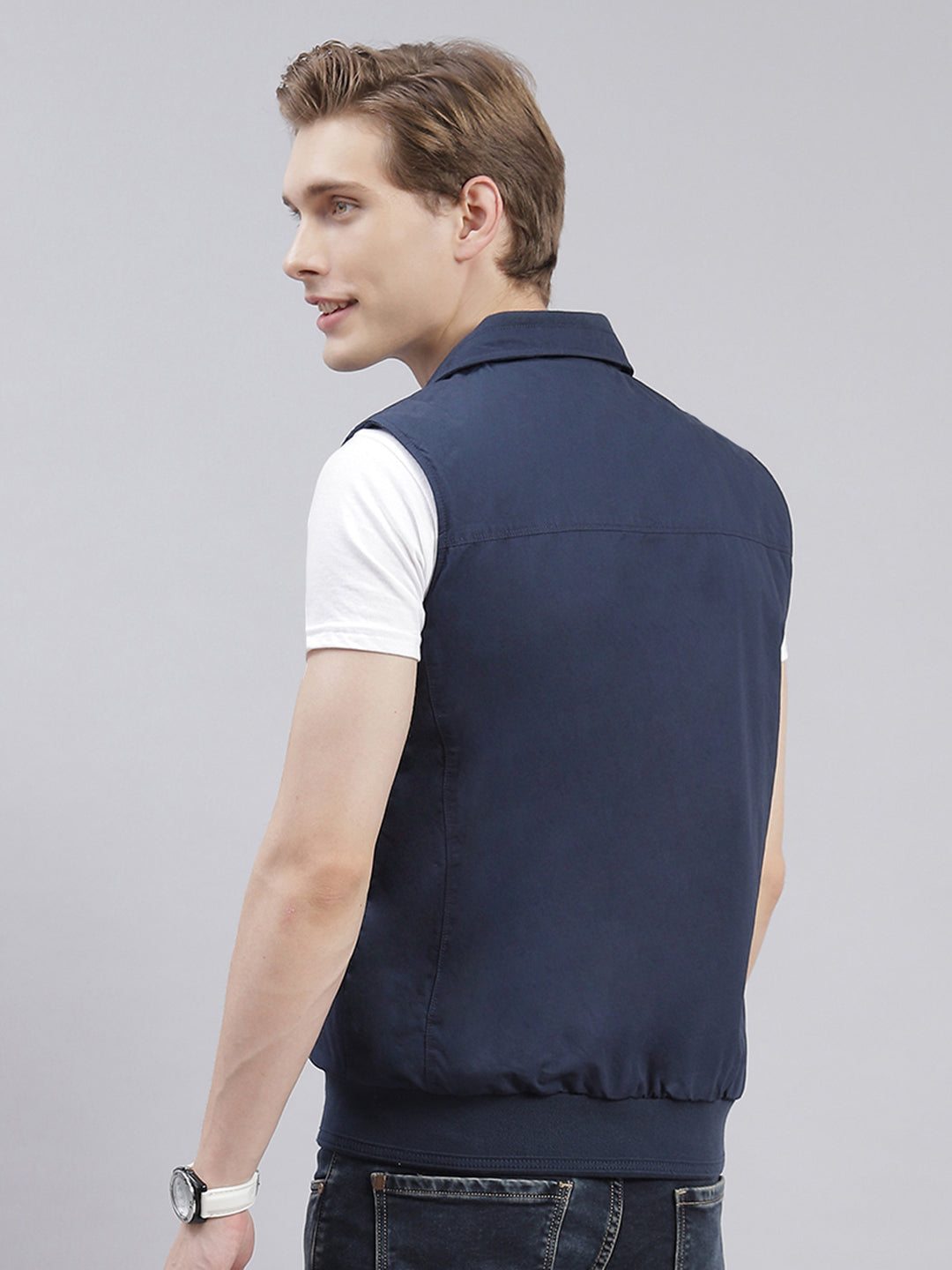 Men Navy Blue Solid Collar Sleeveless Jackets