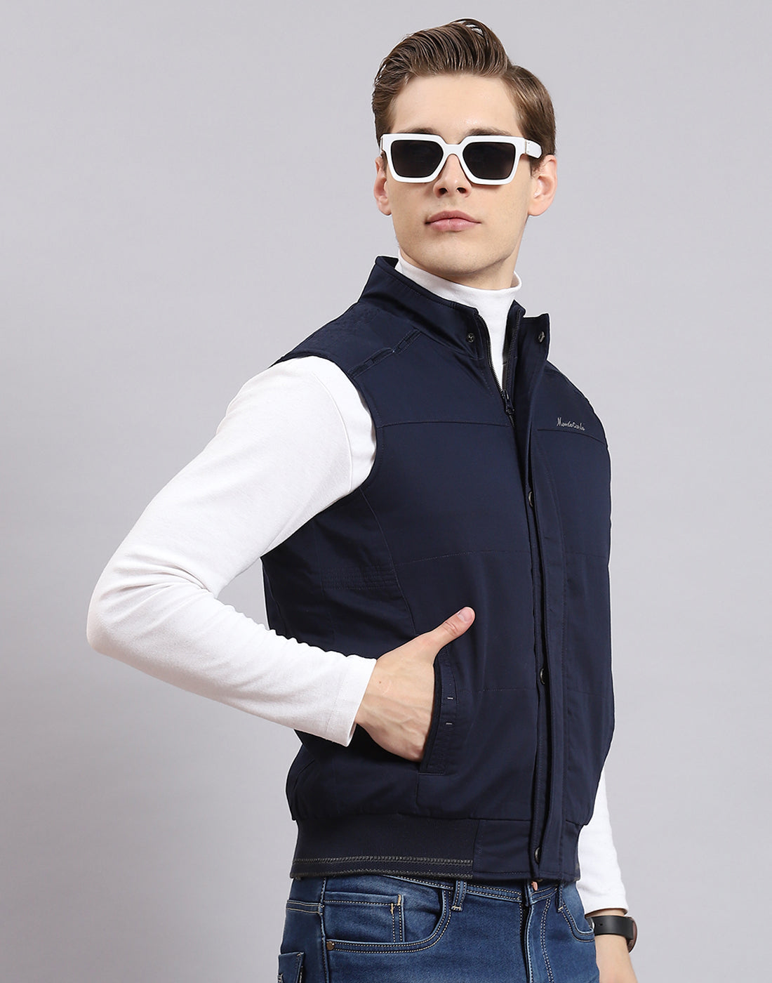 Men Blue Solid Stand Collar Sleeveless Jacket