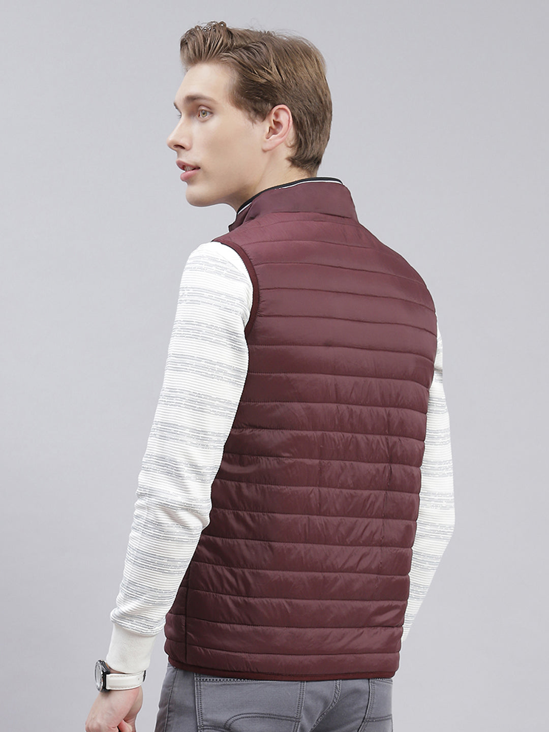 Men Maroon Solid Stand Collar Sleeveless Jackets