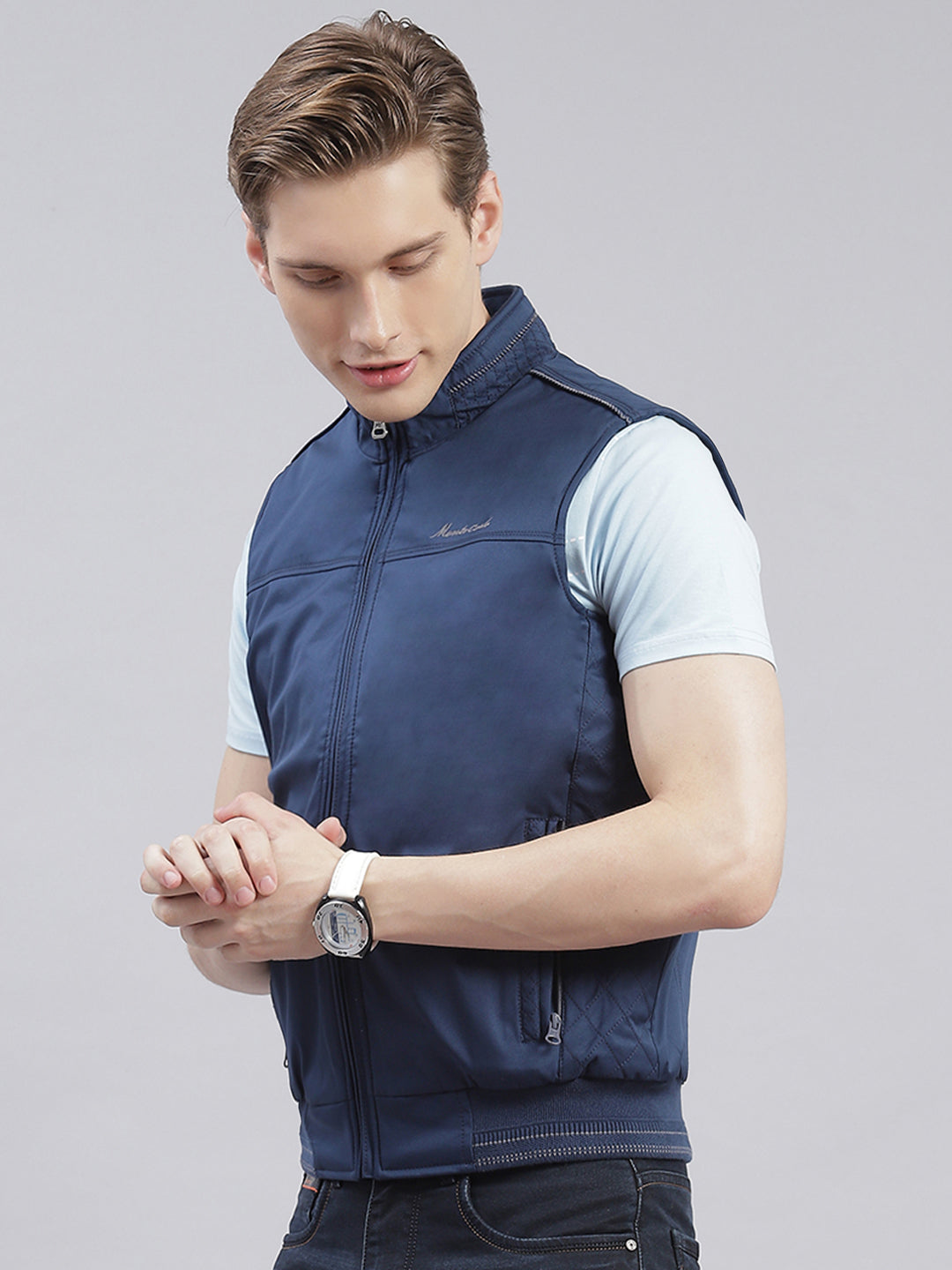 Men Blue Solid Stand Collar Sleeveless Jackets