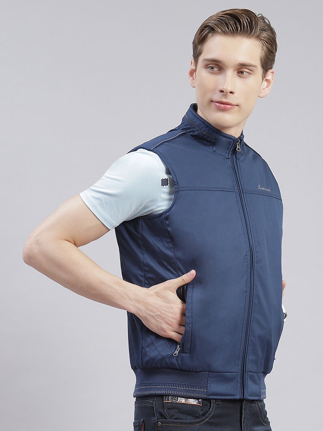 Men Blue Solid Stand Collar Sleeveless Jackets