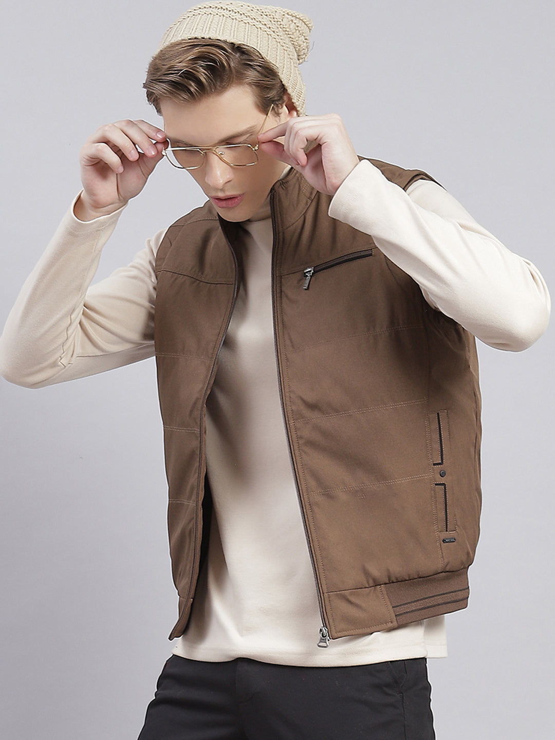 Men Brown Solid Stand Collar Sleeveless Jackets