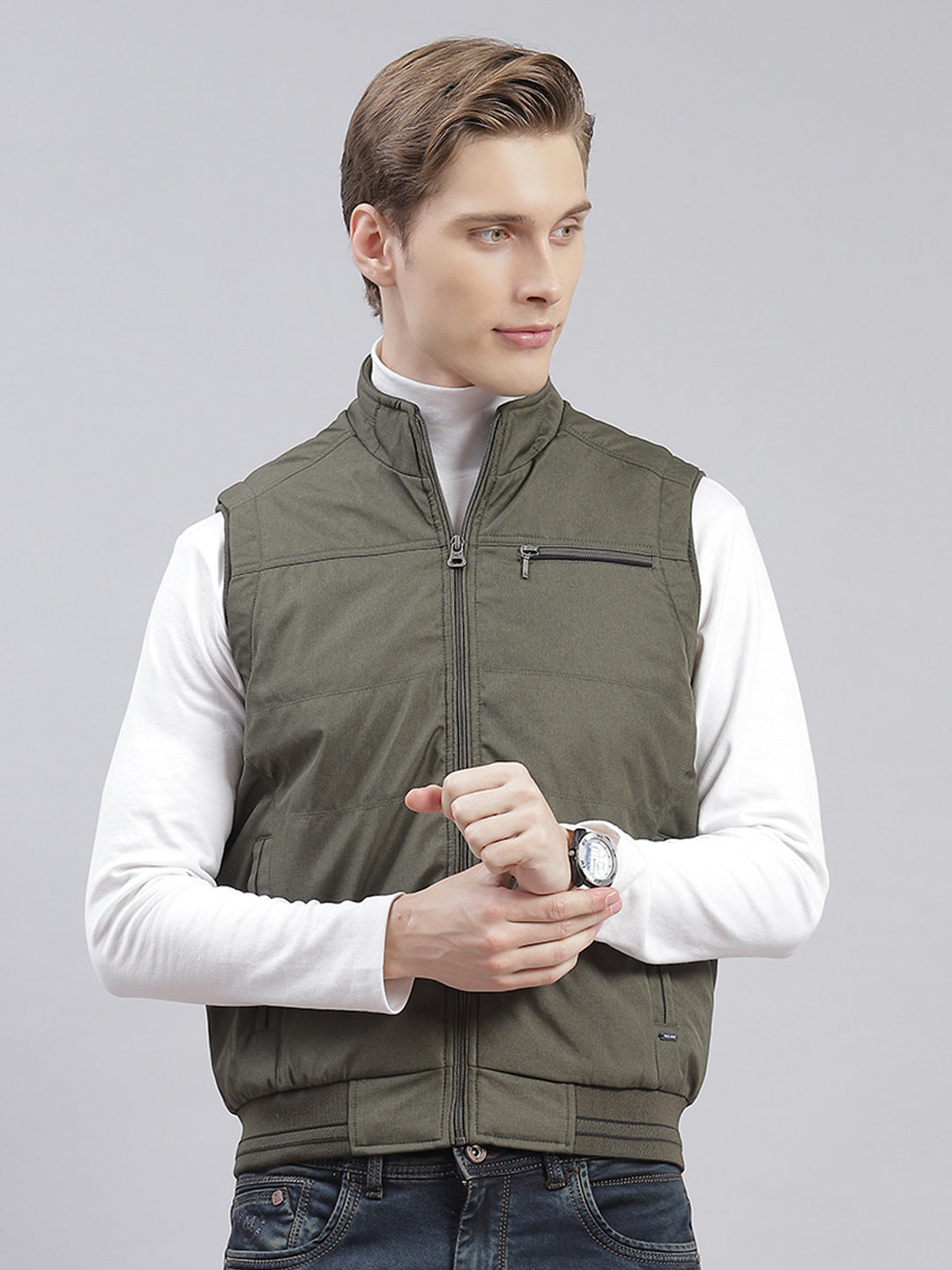 Men Olive Solid Stand Collar Sleeveless Jackets