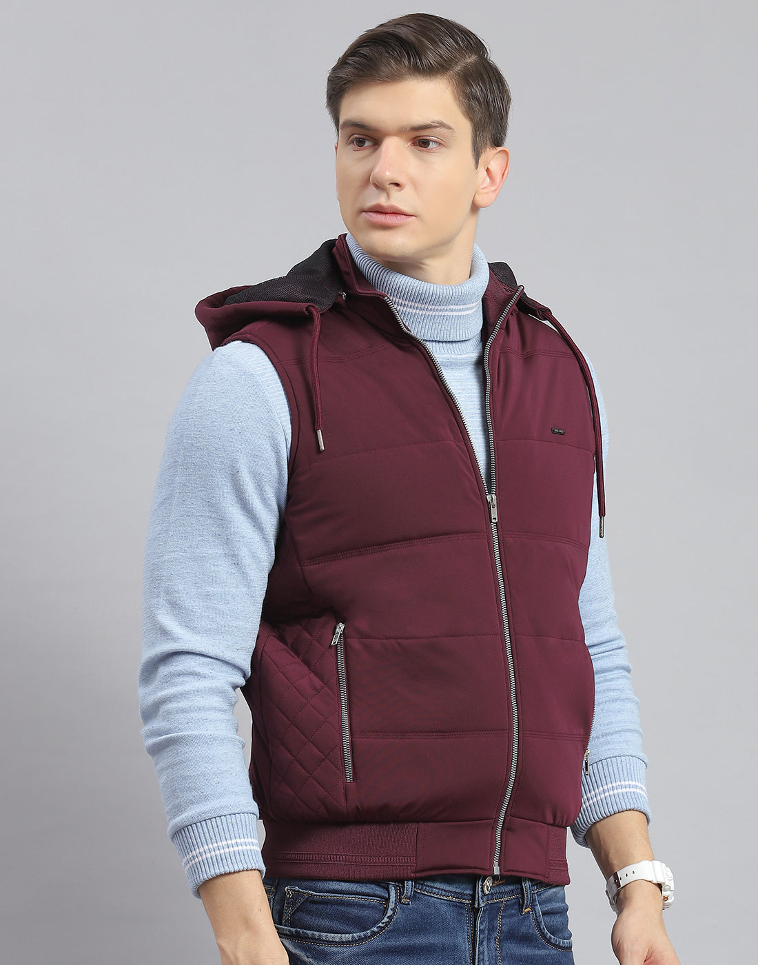 Men Maroon Solid Hooded Sleeveless Jacket