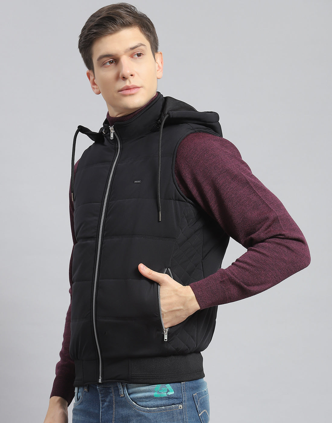 Men Black Solid Hooded Sleeveless Jacket