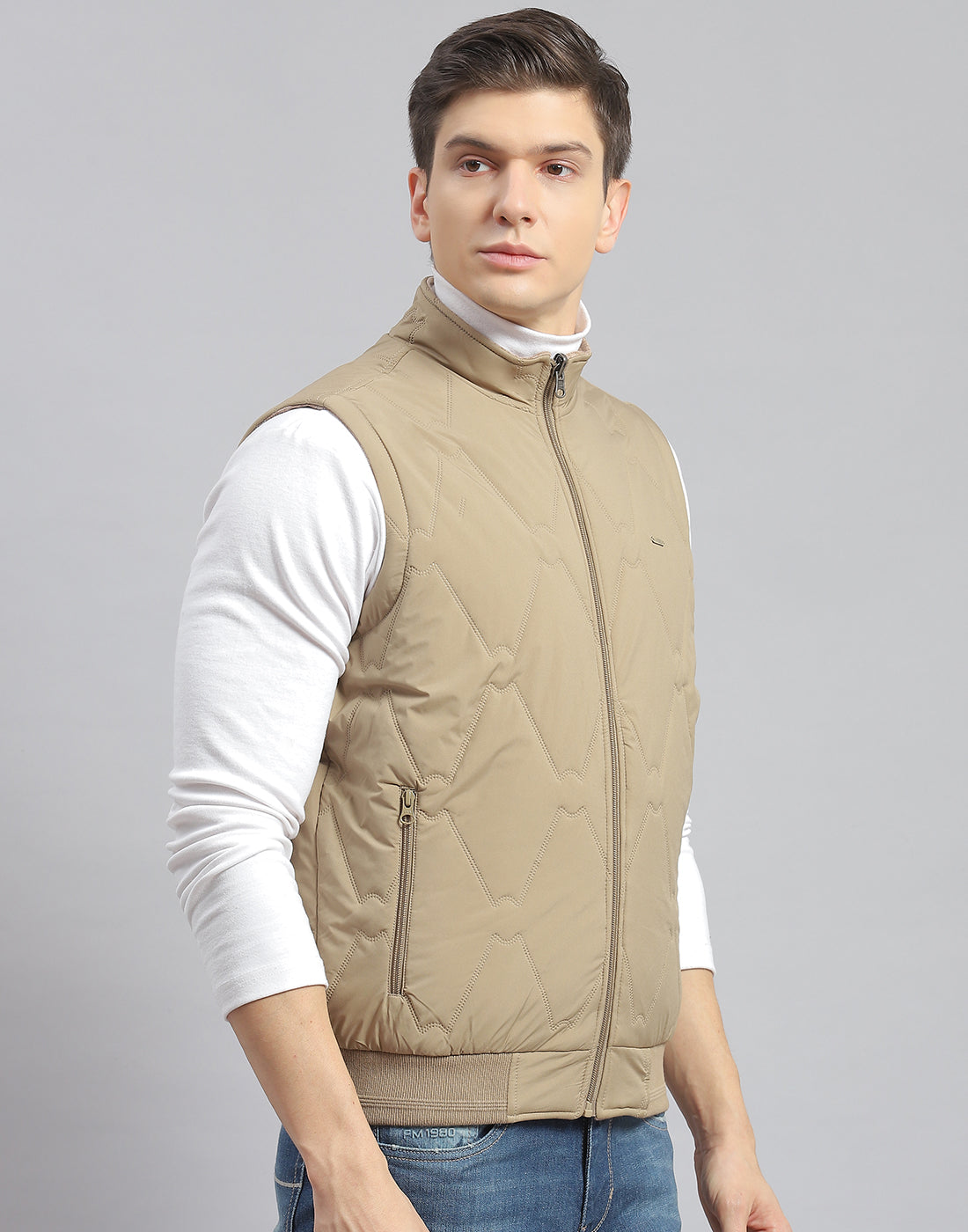 Men Beige Solid Stand Collar Sleeveless Jacket