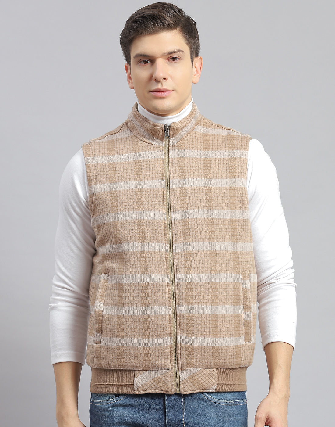 Men Beige Solid Stand Collar Sleeveless Jacket