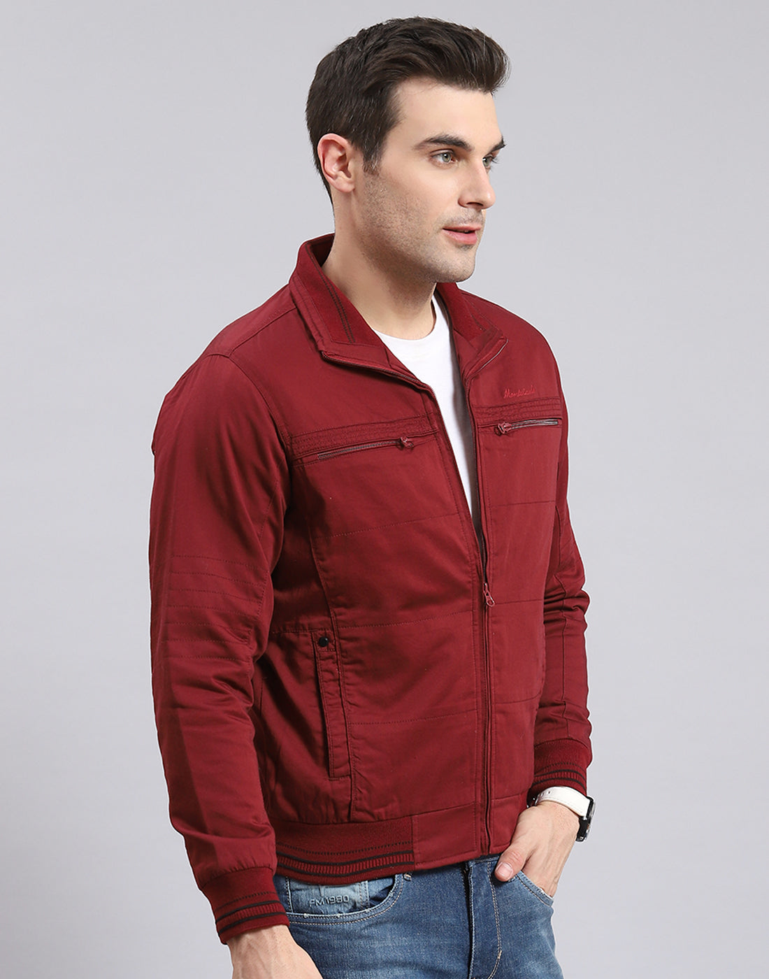 Men Red Solid Collar Full Sleeve Jacket