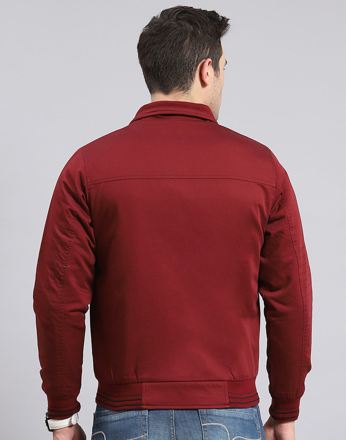 Men Red Solid Collar Full Sleeve Jacket