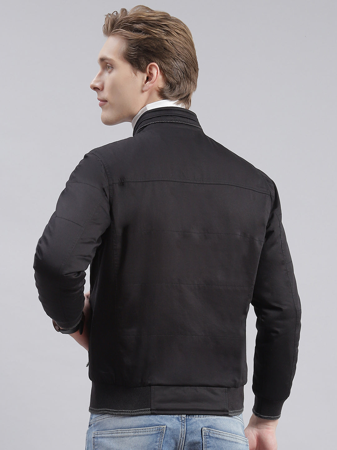 Men Black Solid Stand Collar Full Sleeve Jackets