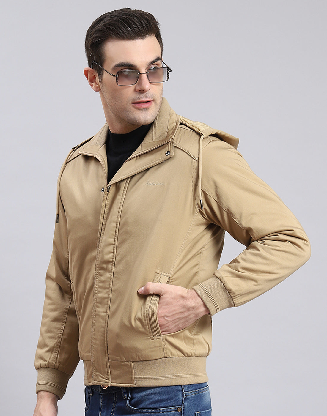 Men Brown Solid Hooded Full Sleeve Jacket