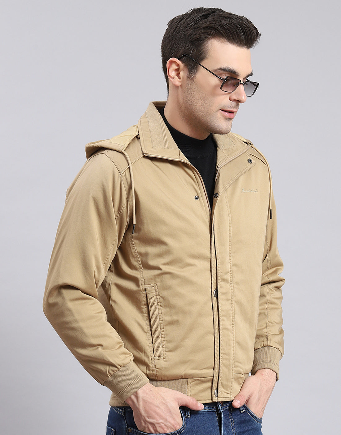 Men Brown Solid Hooded Full Sleeve Jacket