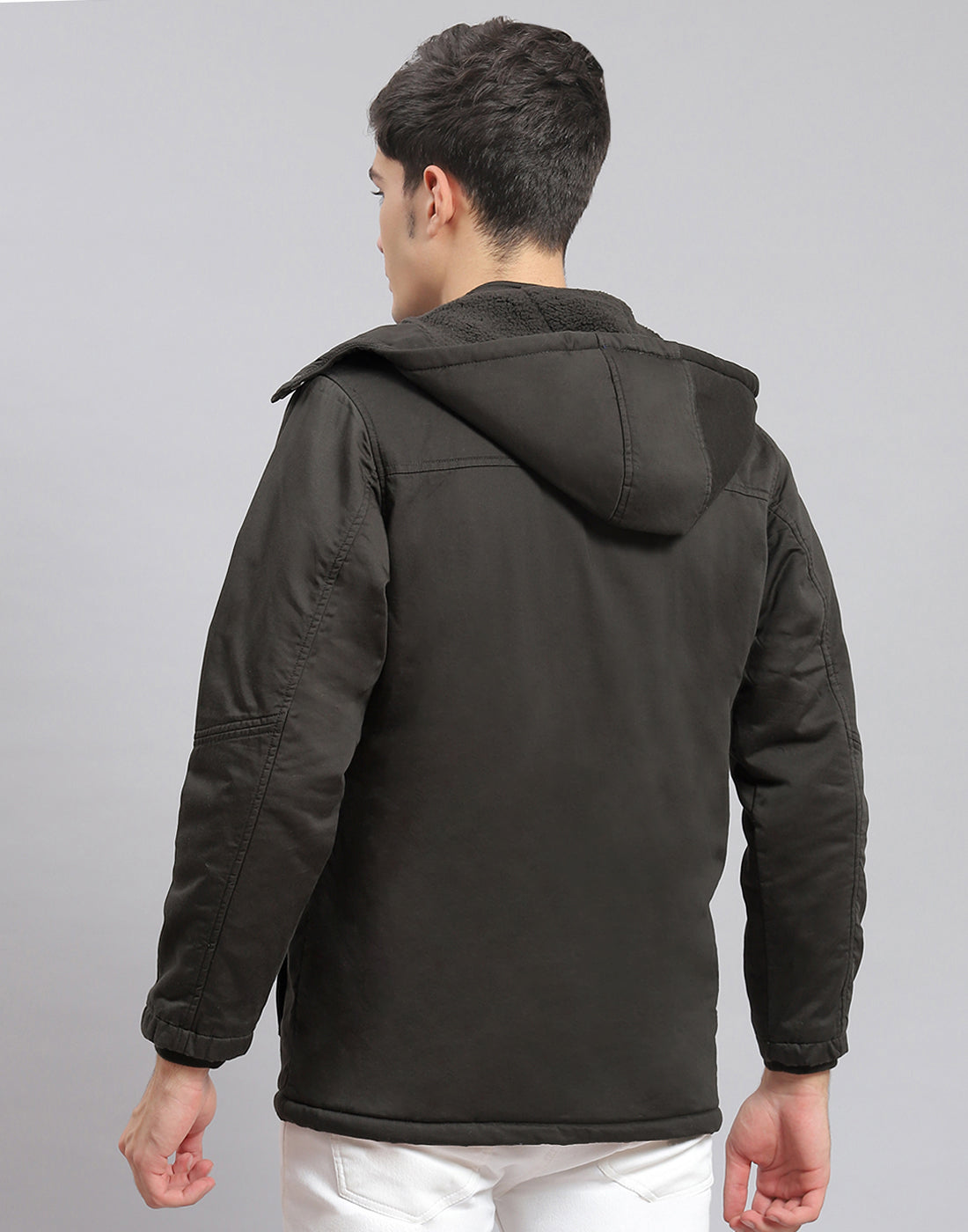 Men Olive Solid Hooded Full Sleeve Jacket