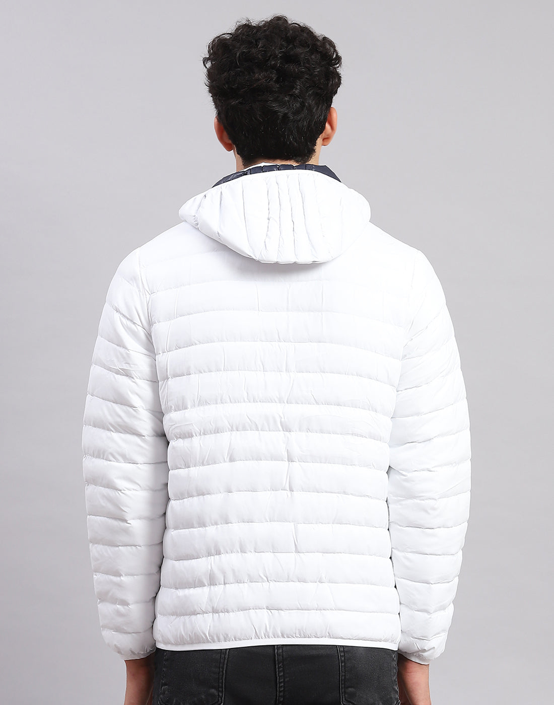 Men White Solid Hooded Full Sleeve Jackets