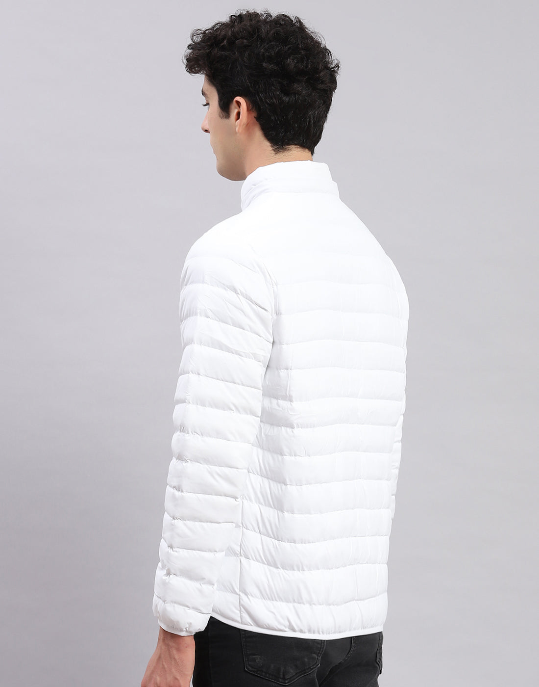 Men White Solid Hooded Full Sleeve Jackets