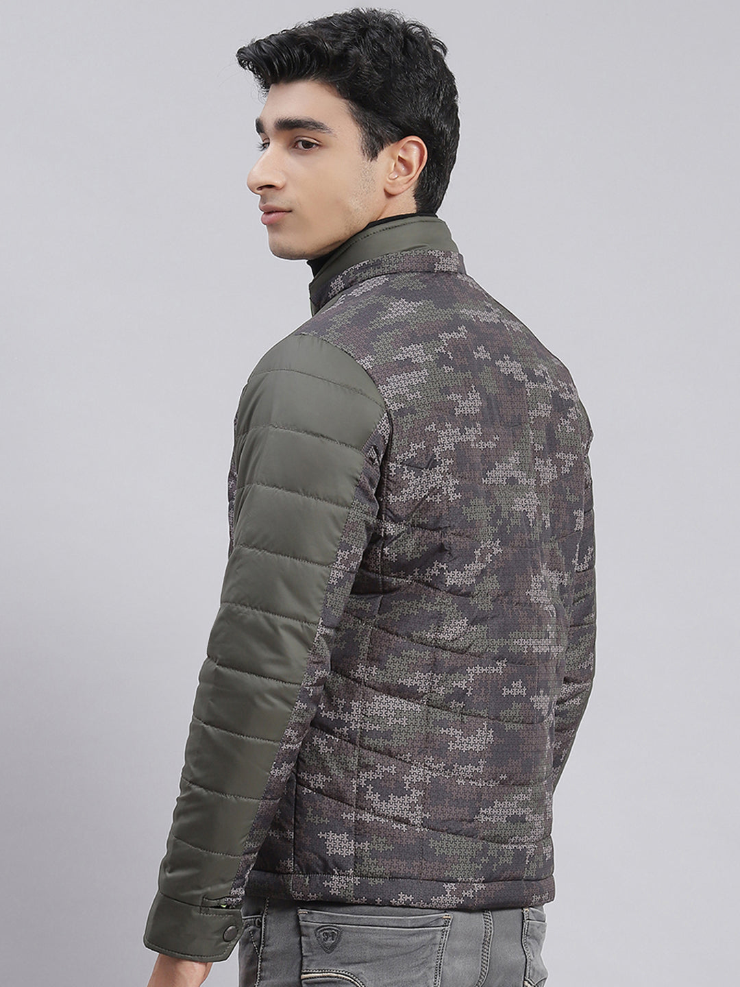 Men Olive Printed Hooded Full Sleeve Jackets