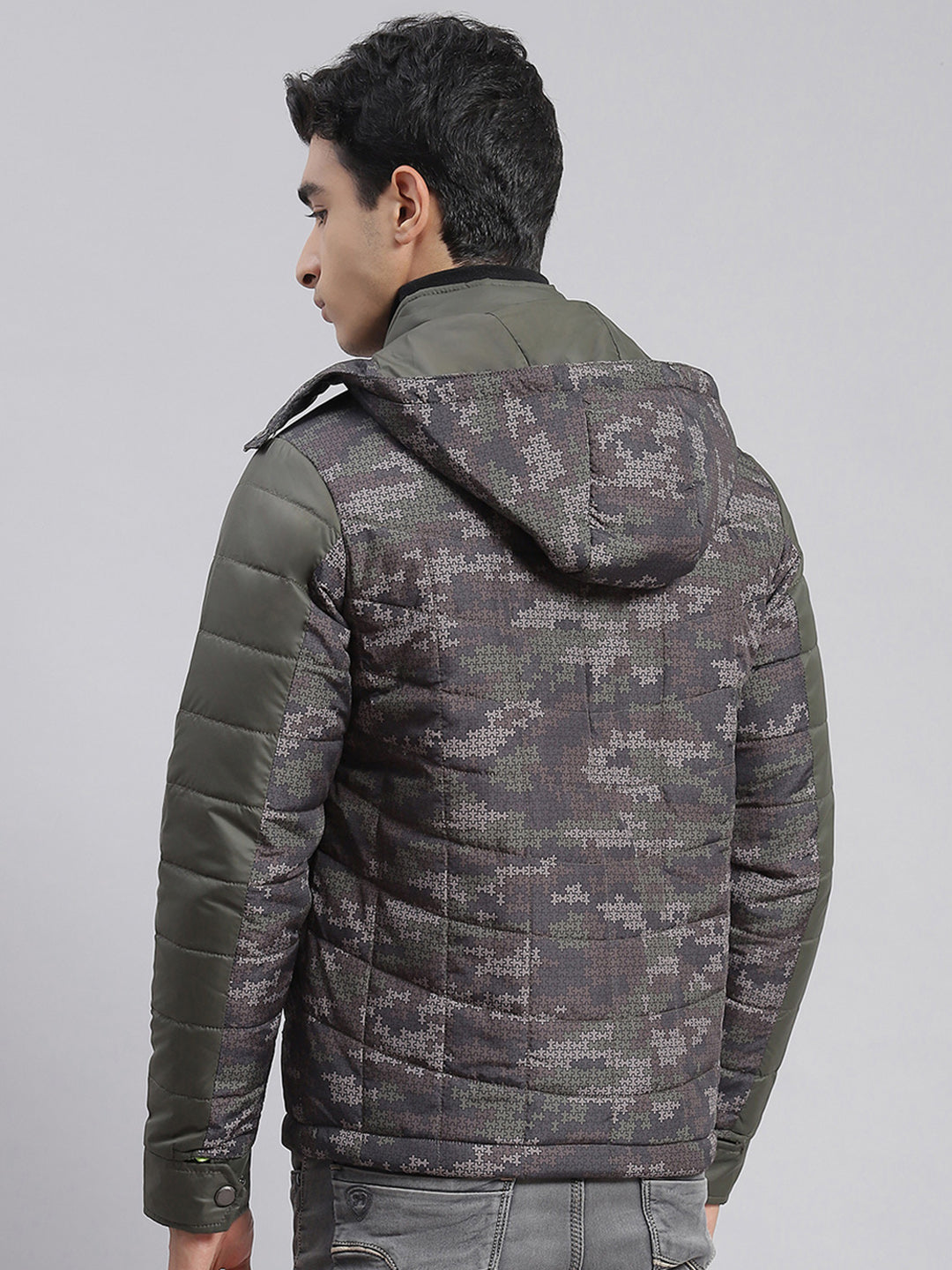 Men Olive Printed Hooded Full Sleeve Jackets