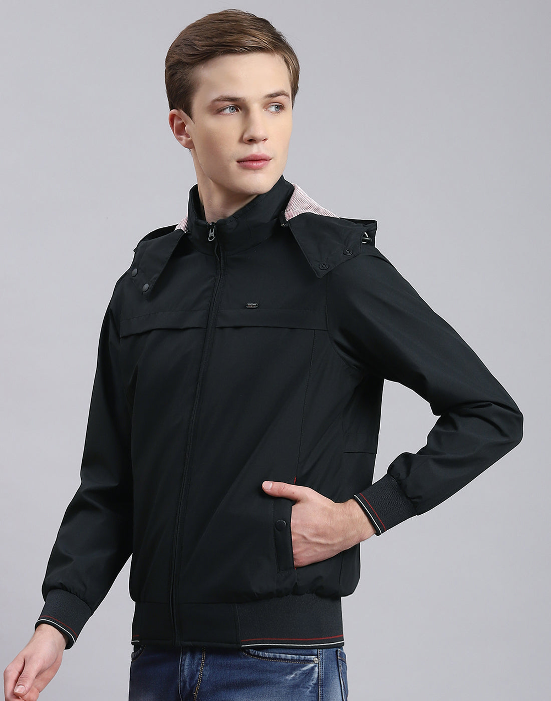 Men Black Solid Hooded Full Sleeve Jacket