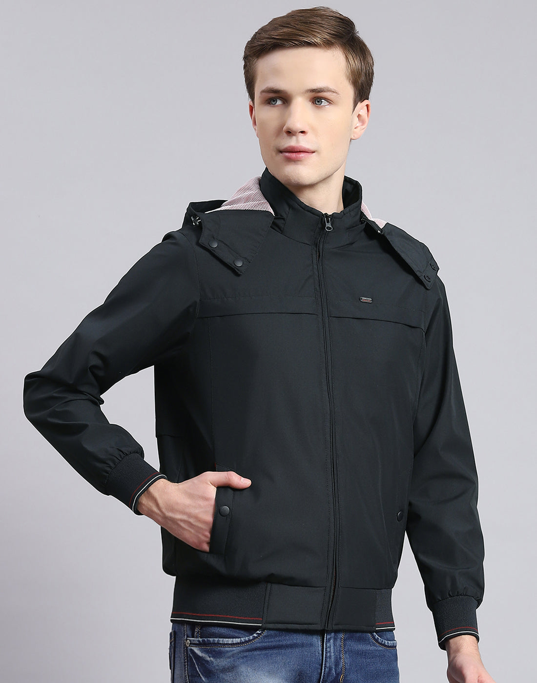 Men Black Solid Hooded Full Sleeve Jacket