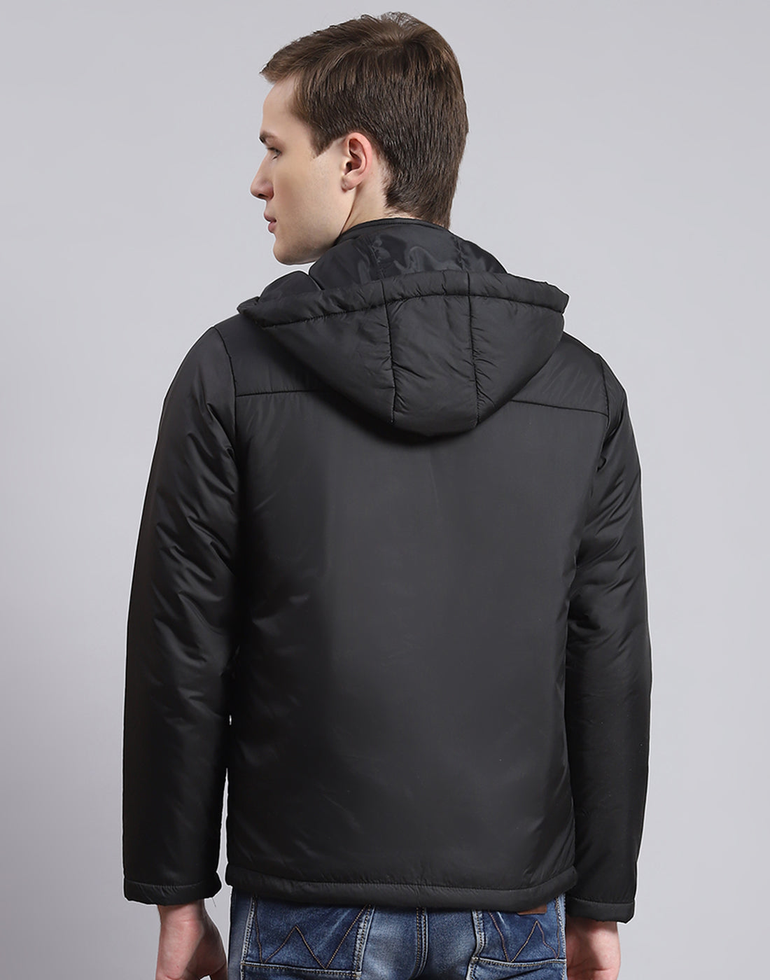 Men Black Solid Hooded Full Sleeve Jacket