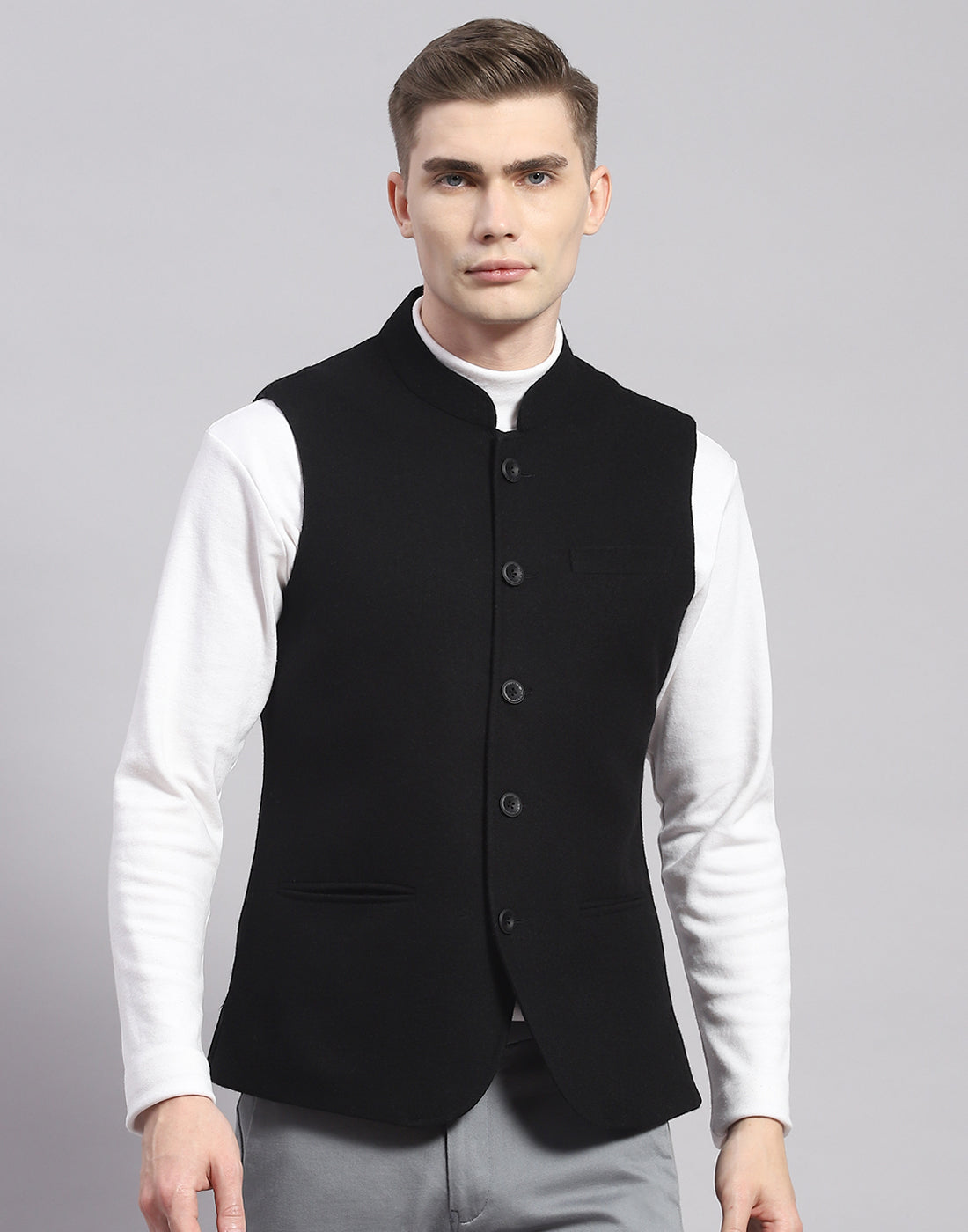 Men Black Solid Mandarin Collar Sleeveless Nehru Jacket