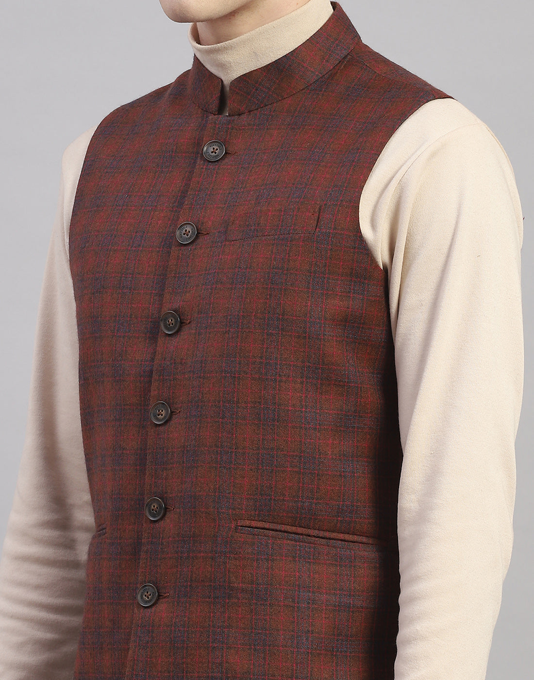 Men Maroon Check Mandarin Collar Sleeveless Nehru Jacket