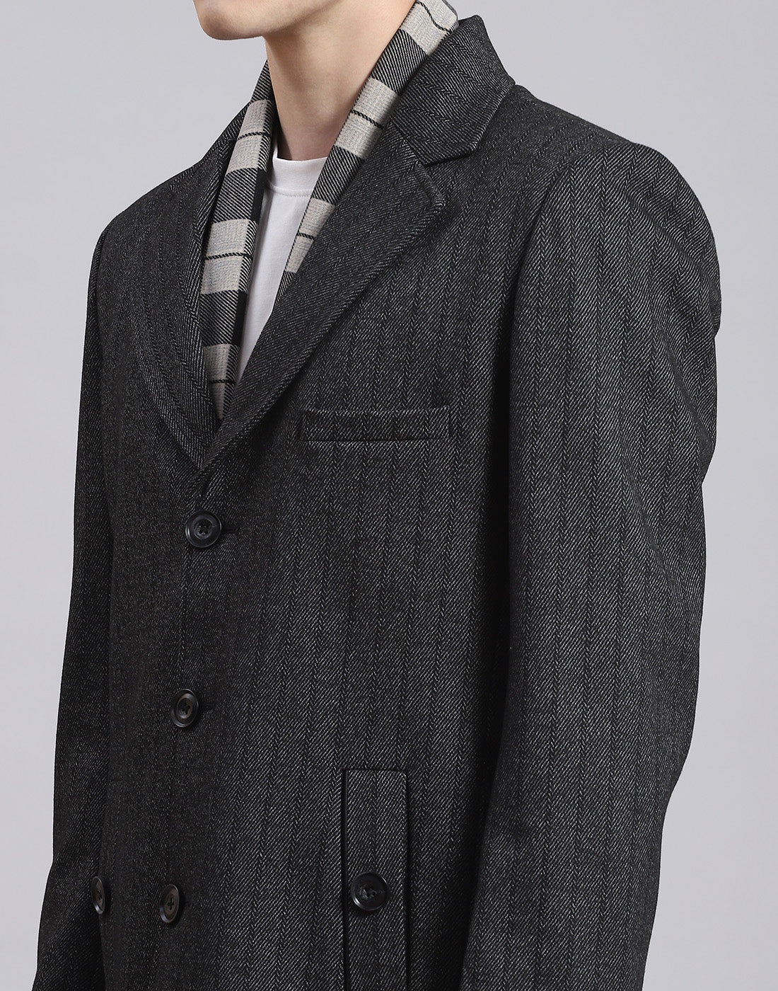 Men Black Stripe Lapel Collar Full Sleeve Coat