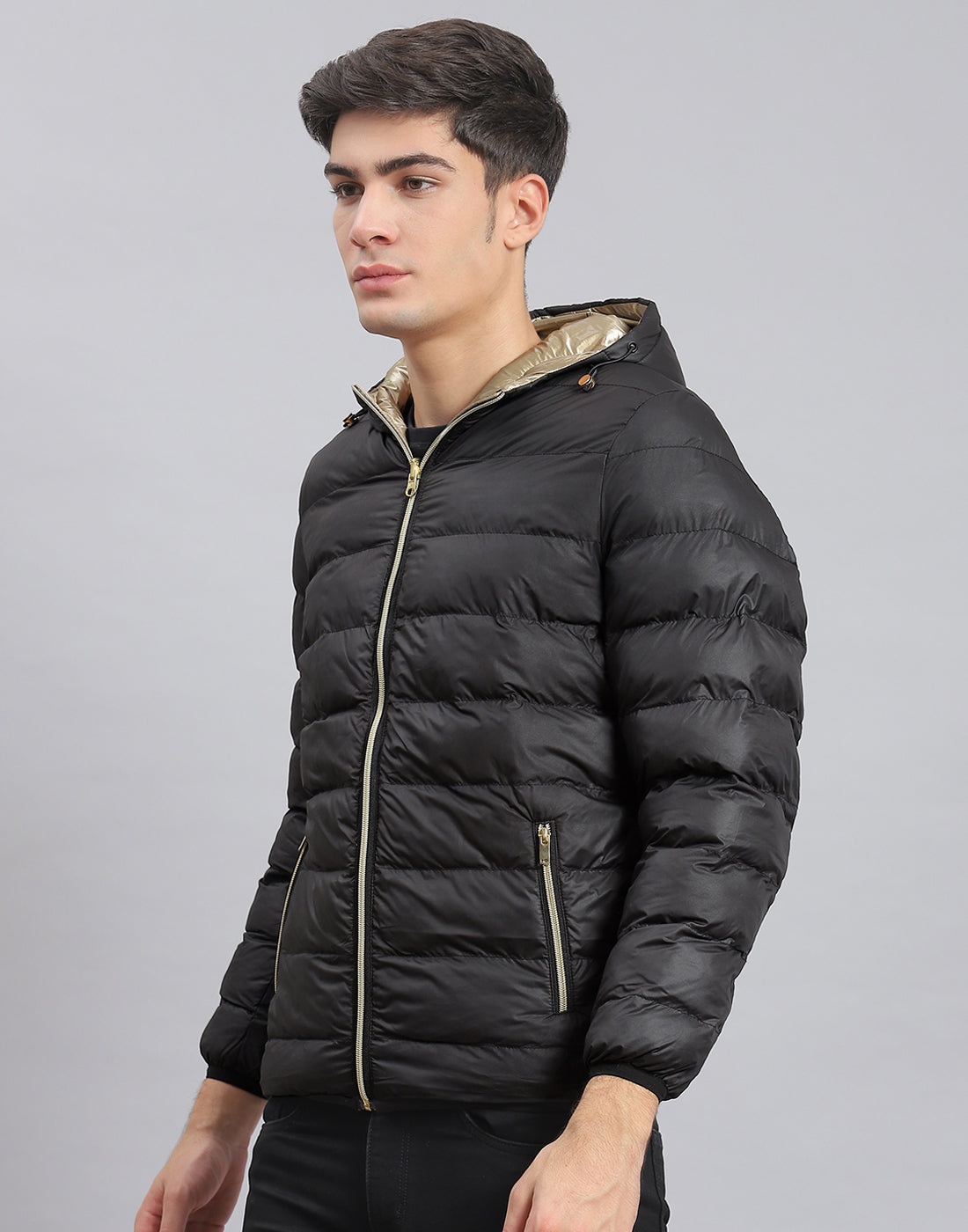 Men Black Solid Hooded Full Sleeve Jacket