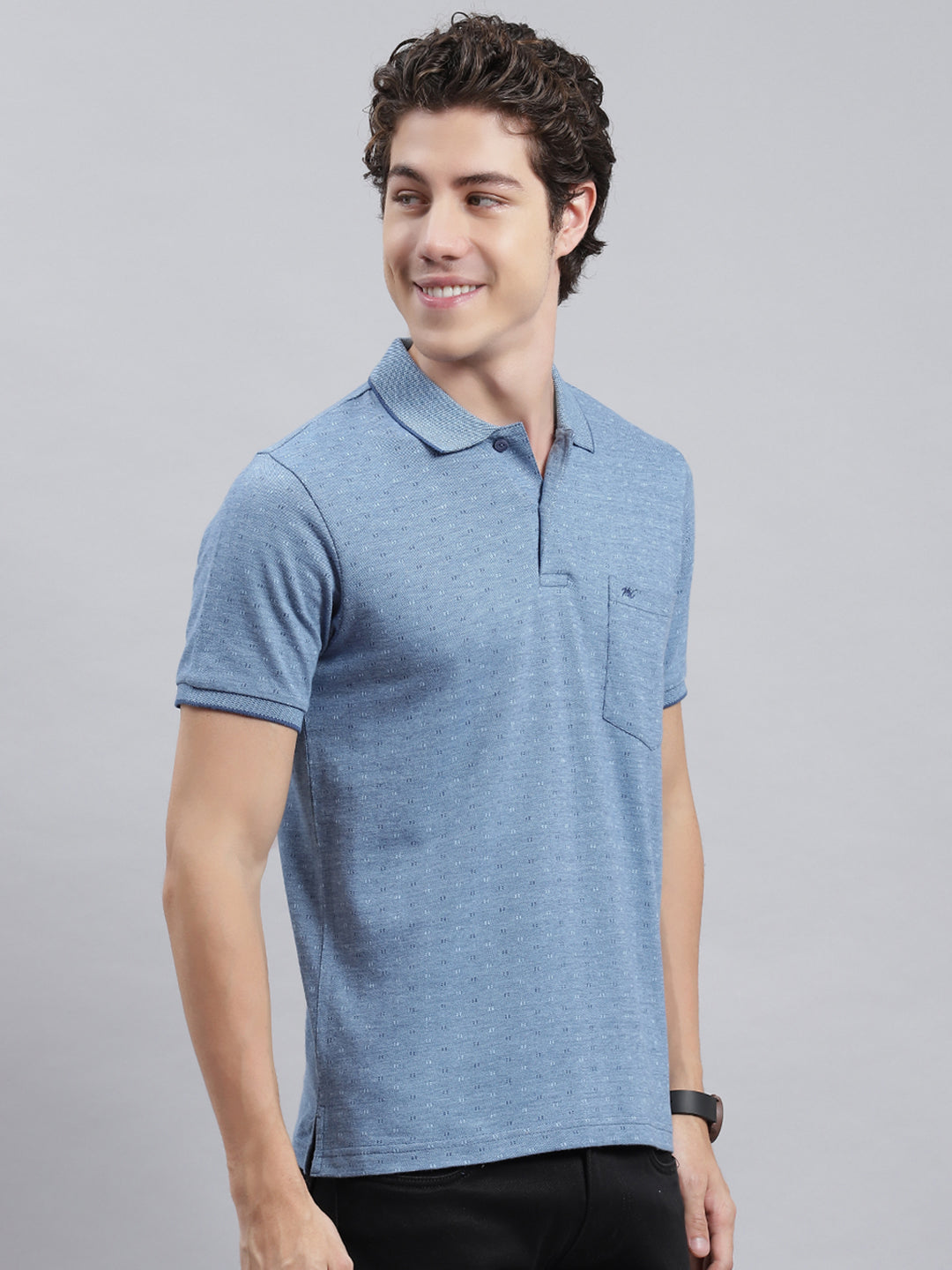 Men Blue Jaquard T-Shirt