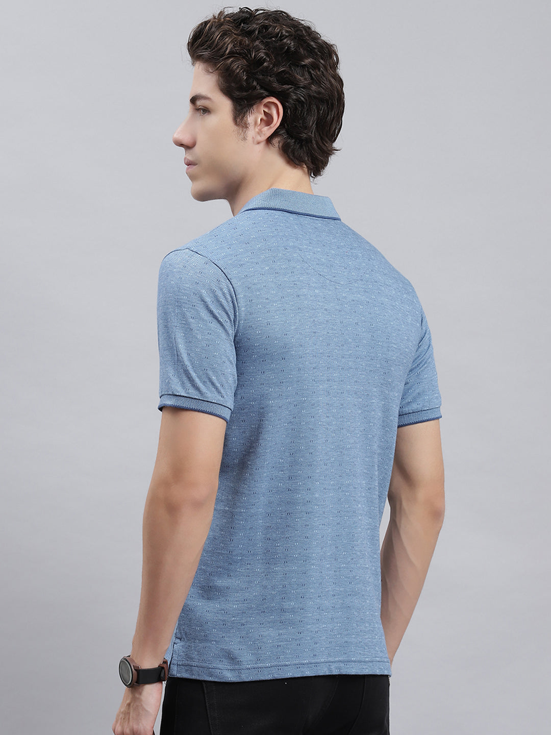 Men Blue Jaquard T-Shirt