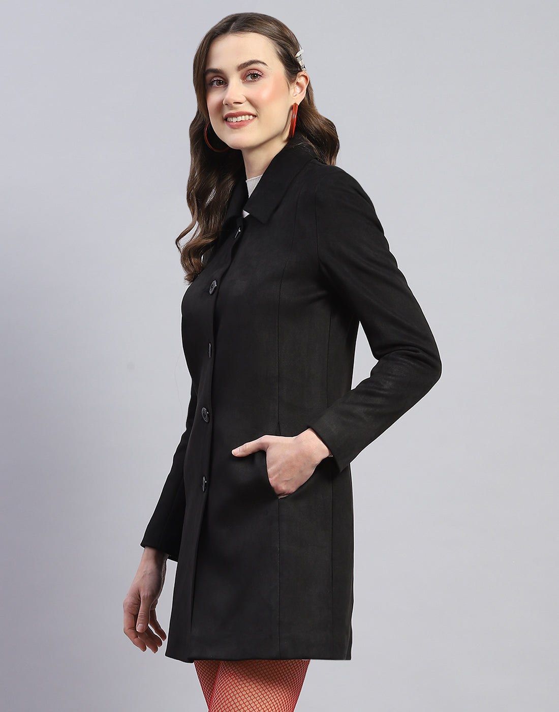 Women Black Solid Collar Full Sleeve Coat