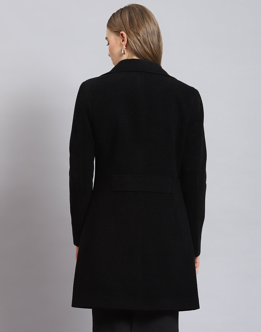 Women Black Solid Lapel Collar Full Sleeve Coat