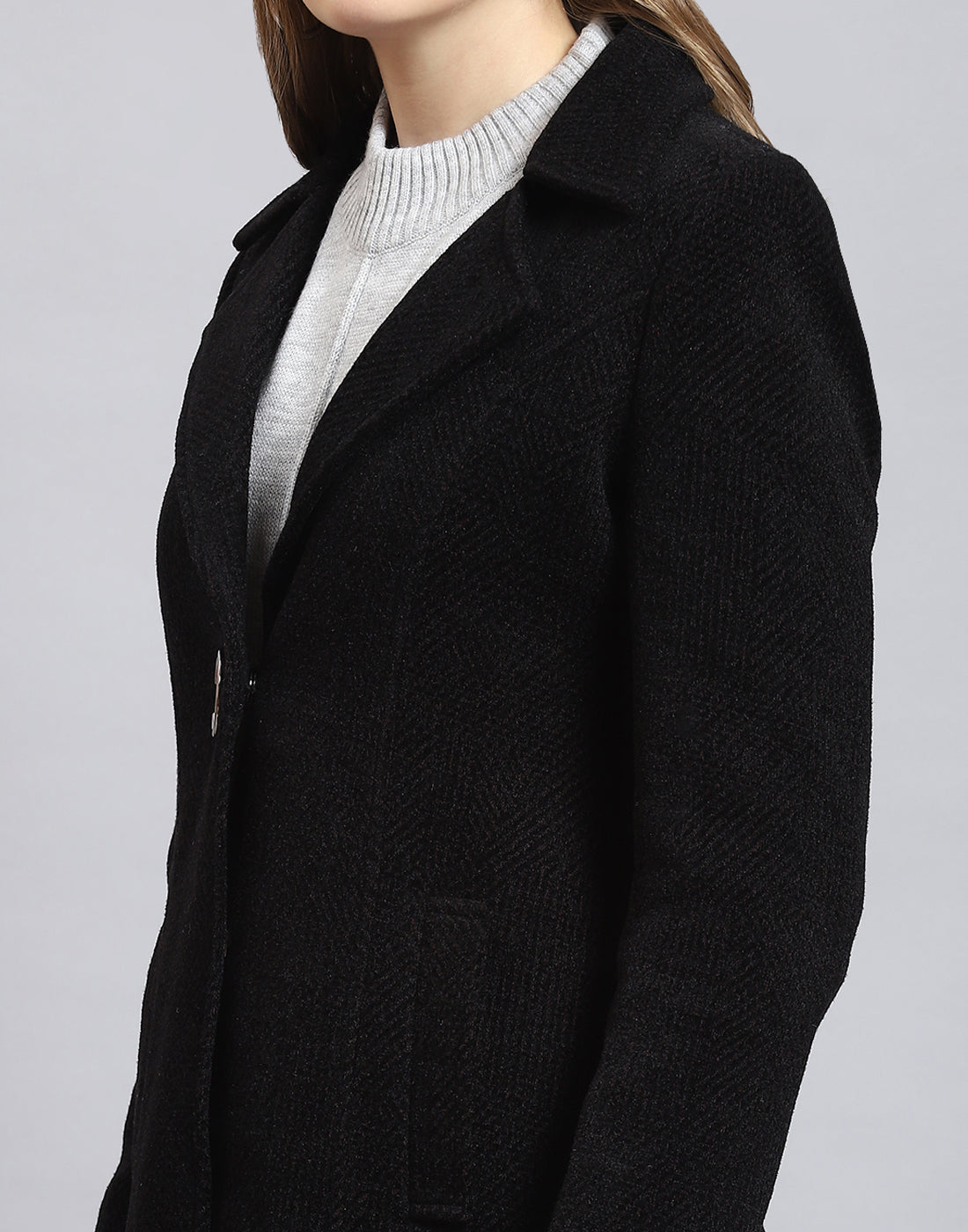 Women Black Solid Lapel Collar Full Sleeve Coat