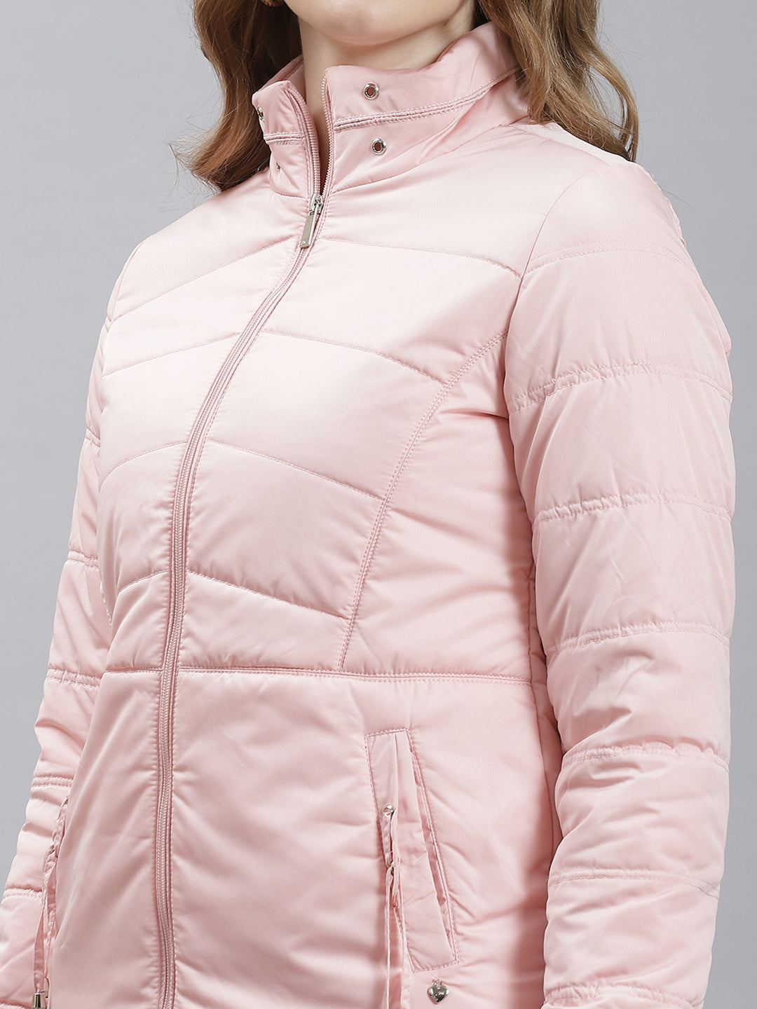 Fur ladies ski jackets. Real fur hoods and collars. | Winternational