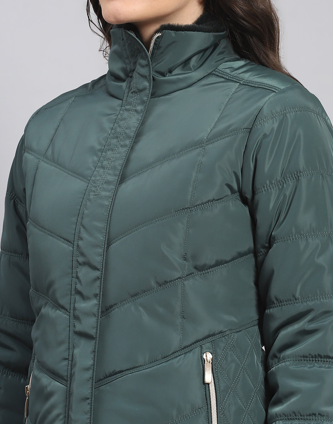 Women Green Solid Stand Collar Full Sleeve Jacket