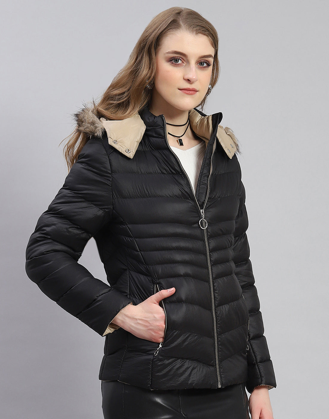 Women Black Solid Hooded Full Sleeve Jacket