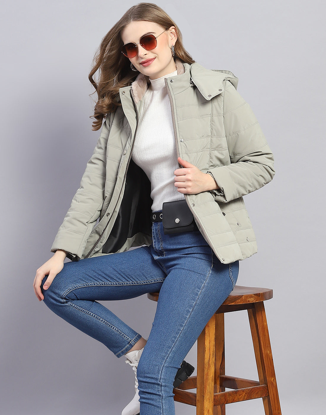 Women Olive Solid Hooded Full Sleeve Jacket