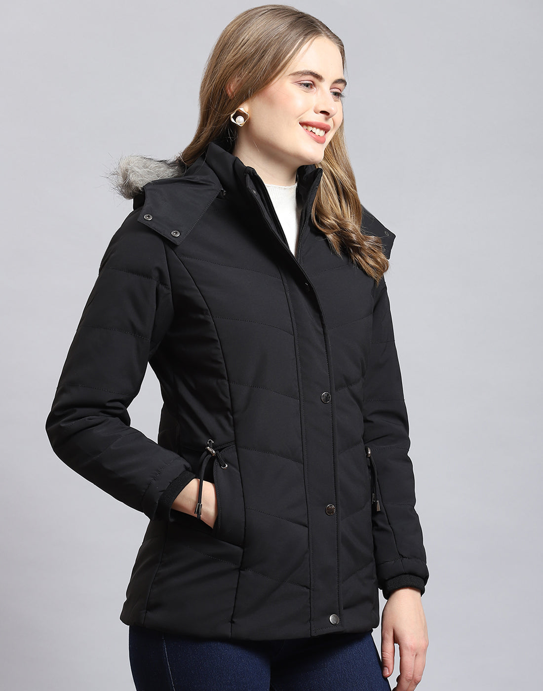 Women Black Solid Hooded Full Sleeve Jacket