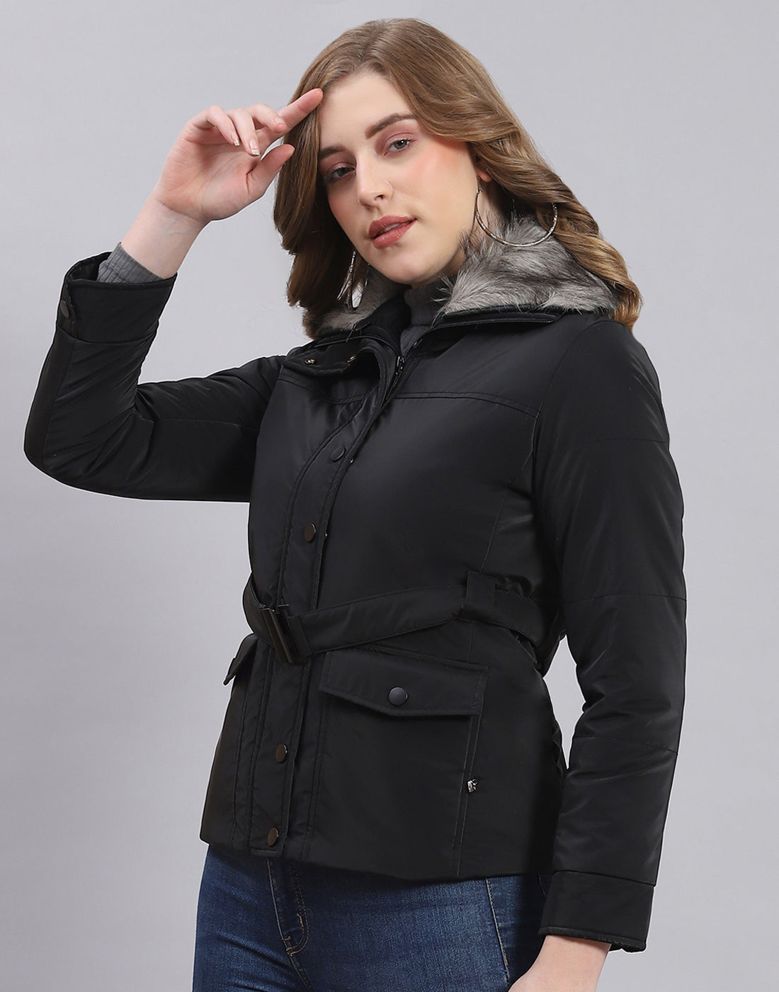 Women Black Solid Stand Collar Full Sleeve Jacket