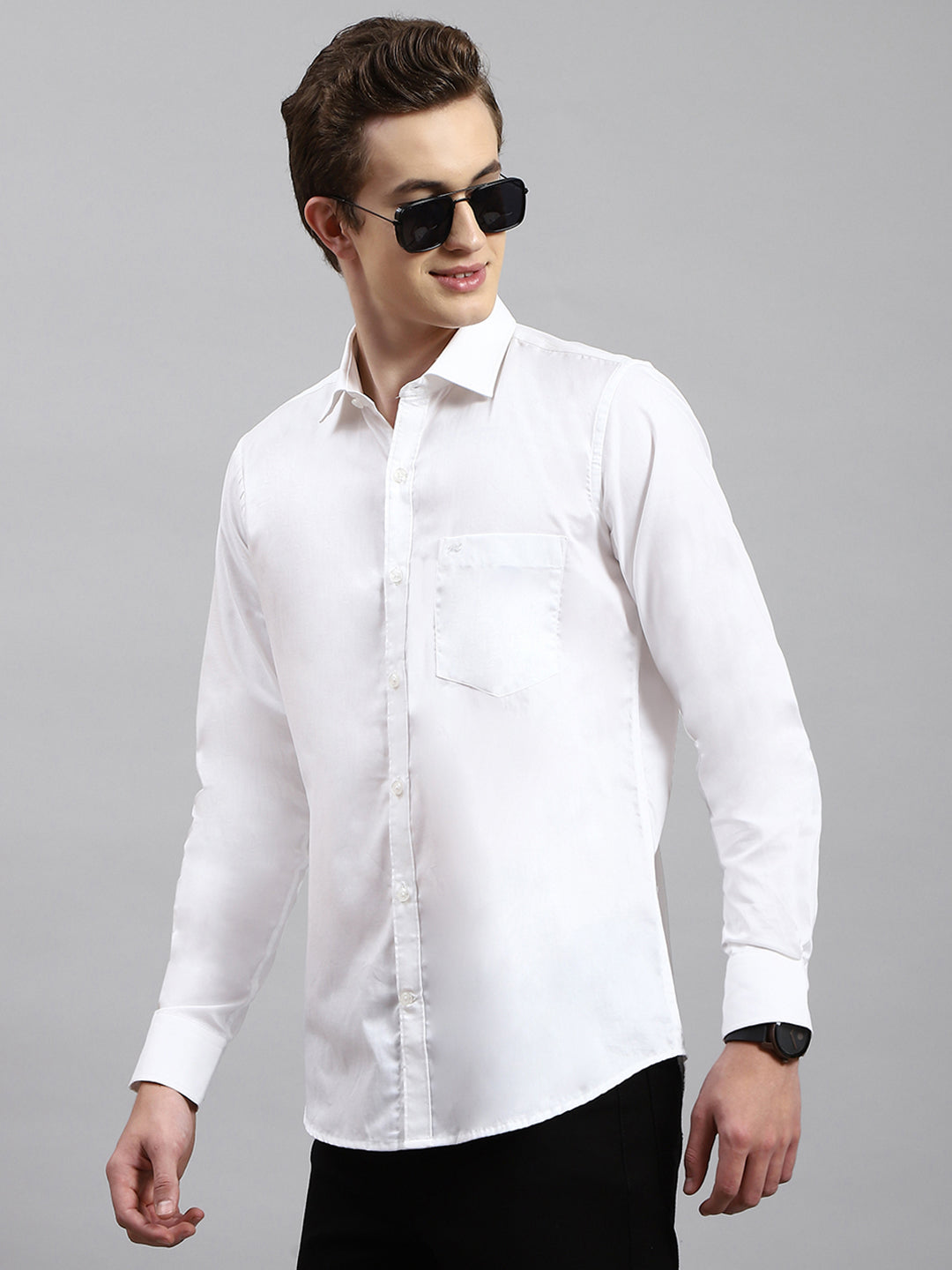 Men White Solid Collar Full Sleeve Shirts