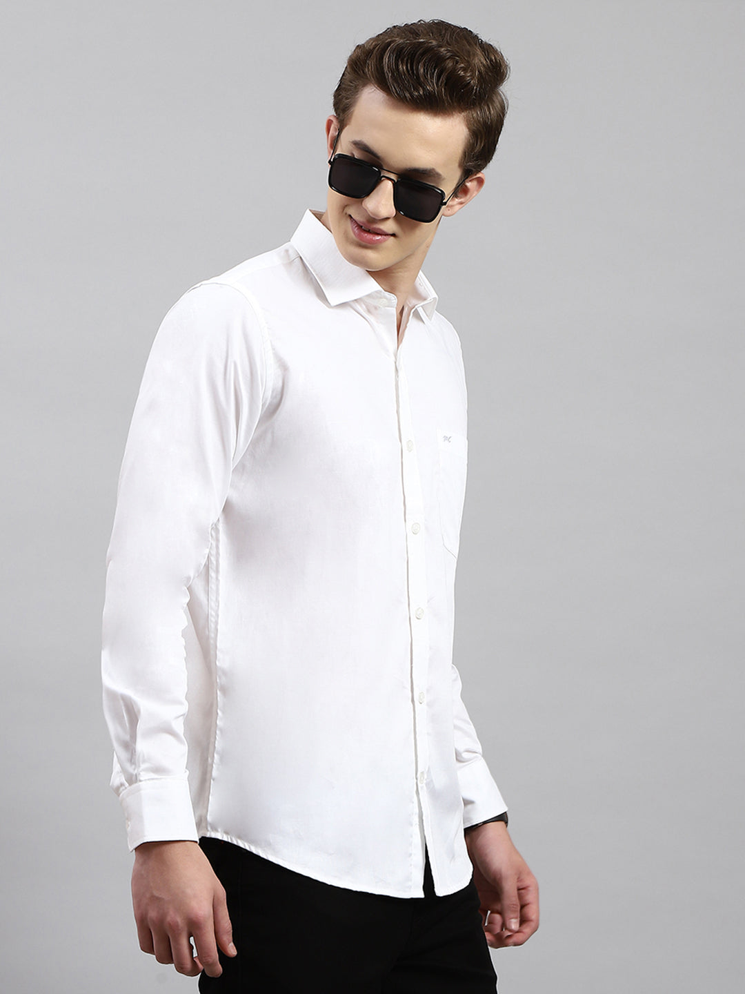 Men White Solid Collar Full Sleeve Shirts