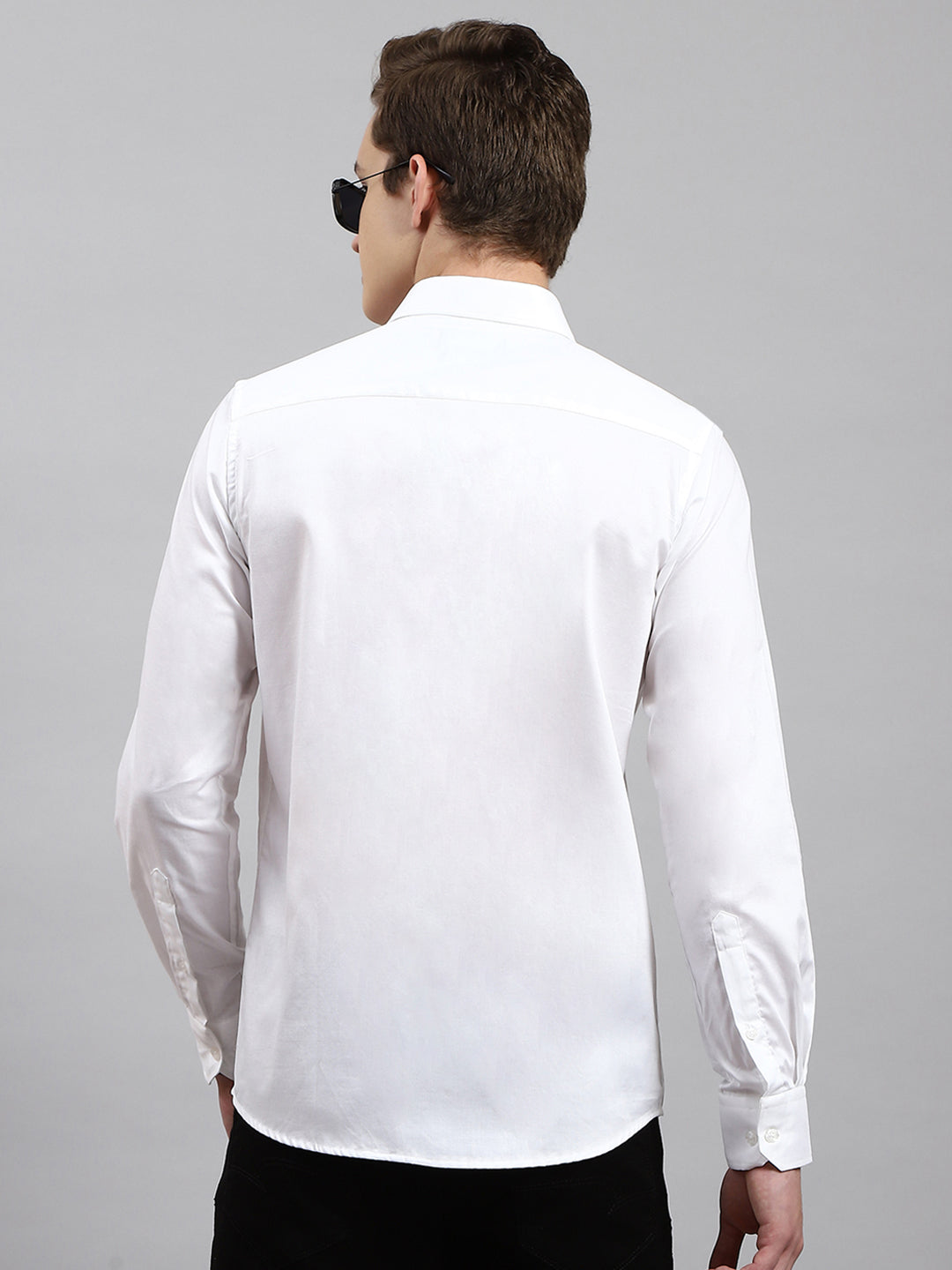 Men White Solid Collar Full Sleeve Shirts