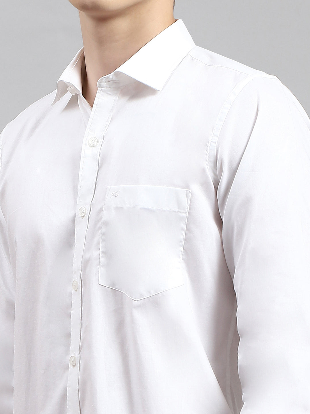 Men White Solid Collar Full Sleeve Shirts