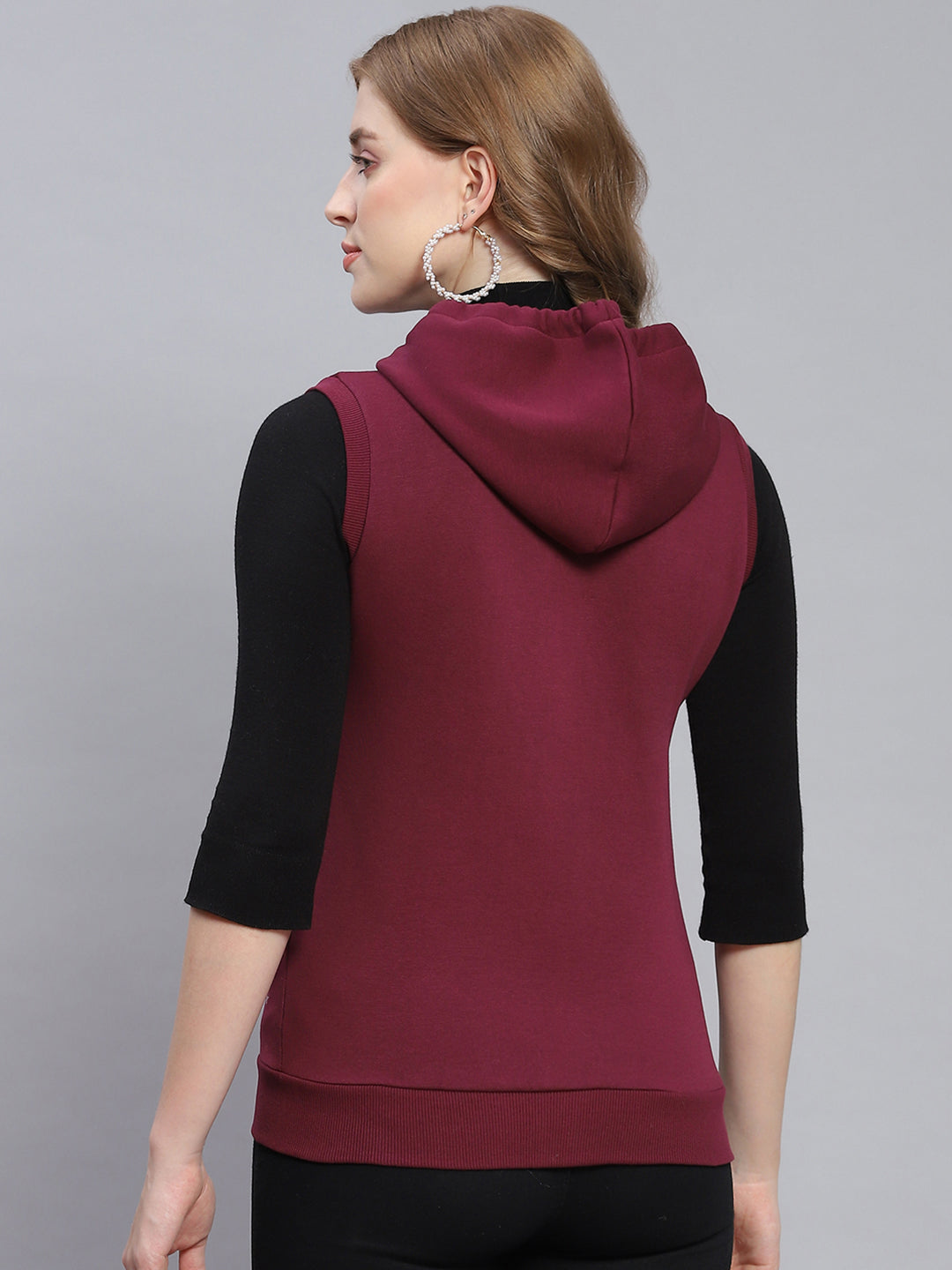 Women Maroon Solid Hooded Sleeveless Sweatshirts